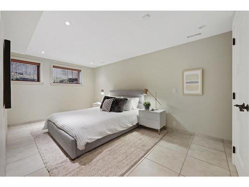 4307 Anne Avenue Sw, Calgary, AB - Indoor Photo Showing Bedroom