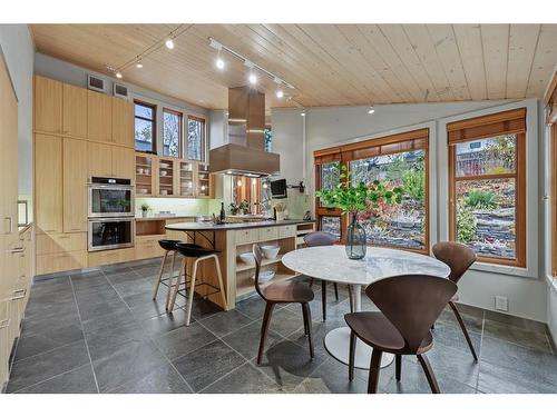 4307 Anne Avenue Sw, Calgary, AB - Indoor Photo Showing Dining Room