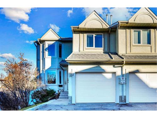 2-468 Woodbine Boulevard Sw, Calgary, AB - Outdoor