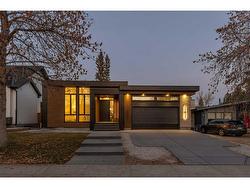 2712 Lougheed Drive SW Calgary, AB T3E 5T6