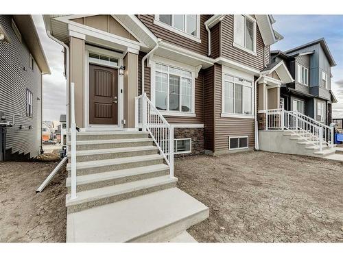 152 Edith Place Nw, Calgary, AB - Outdoor With Facade