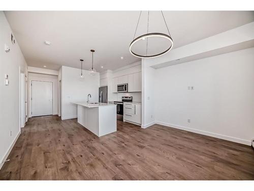 3517-60 Skyview Ranch Road Ne, Calgary, AB - Indoor Photo Showing Kitchen