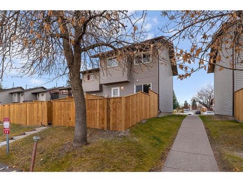 189 Templehill Drive Ne, Calgary, AB - Outdoor