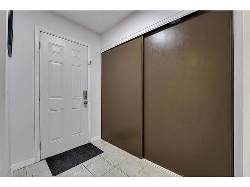 189 Templehill Drive Ne, Calgary, AB - Indoor Photo Showing Other Room