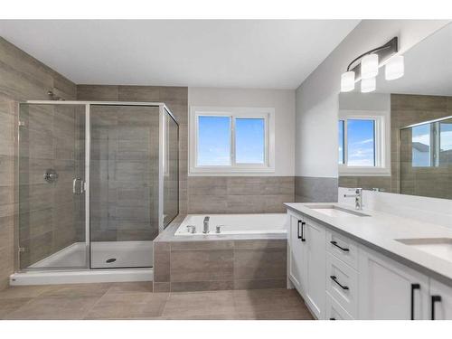 23 Key Cove, Airdrie, AB - Indoor Photo Showing Bathroom