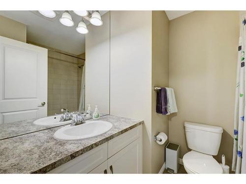 1587 Windstone Road Sw, Airdrie, AB - Indoor Photo Showing Bathroom