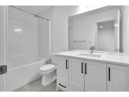 155 Wolf Creek Avenue Se, Calgary, AB - Indoor Photo Showing Bathroom