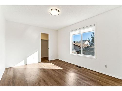 151 Mt Aberdeen Close Se, Calgary, AB - Indoor Photo Showing Other Room