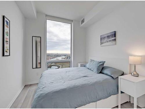 1607-615 6 Avenue Se, Calgary, AB - Indoor Photo Showing Bedroom