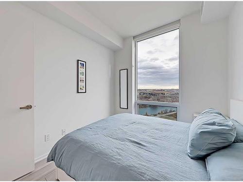 1607-615 6 Avenue Se, Calgary, AB - Indoor Photo Showing Bedroom