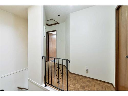 1052 Abbeydale Drive Ne, Calgary, AB - Indoor Photo Showing Other Room