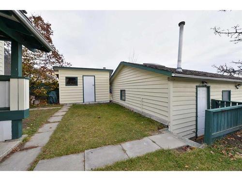 1052 Abbeydale Drive Ne, Calgary, AB - Outdoor