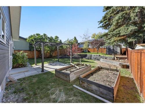 7 Deerbow Place Se, Calgary, AB - Outdoor