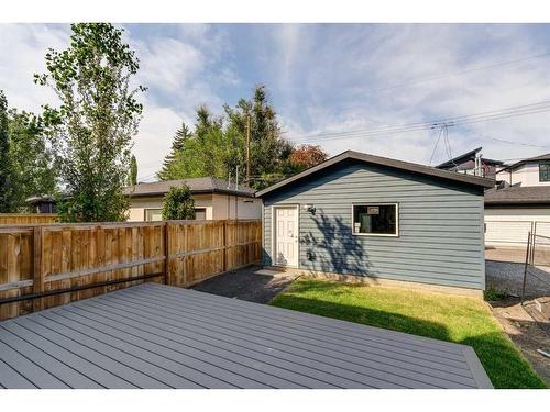 438 28 Avenue Nw, Calgary, AB - Outdoor