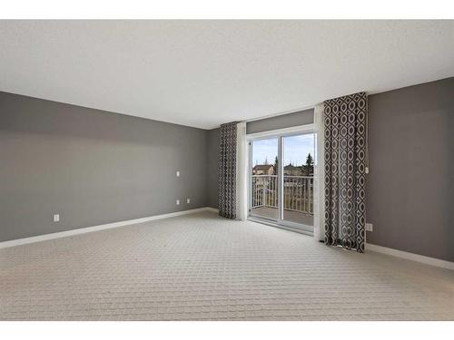 505 Lakeside Greens Place, Chestermere, AB - Indoor Photo Showing Other Room