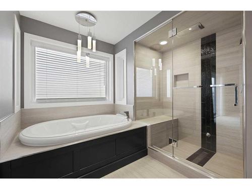 505 Lakeside Greens Place, Chestermere, AB - Indoor Photo Showing Bathroom