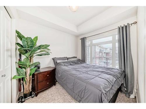 304-23 Millrise Drive Sw, Calgary, AB - Indoor Photo Showing Bedroom