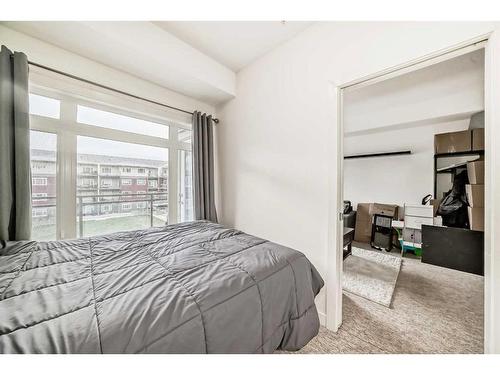 304-23 Millrise Drive Sw, Calgary, AB - Indoor Photo Showing Bedroom