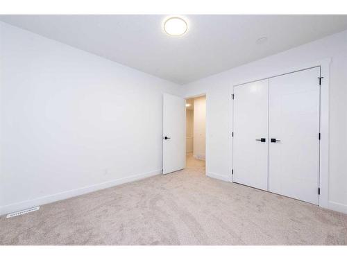 19-11407 Braniff Road Sw, Calgary, AB - Indoor Photo Showing Other Room