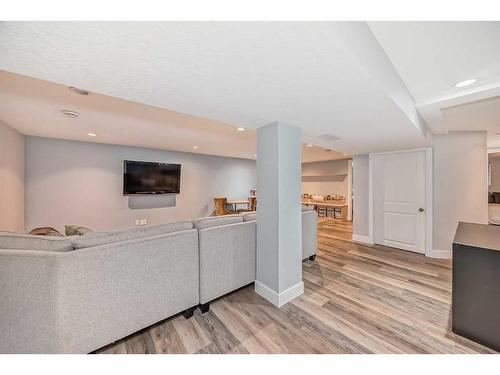 103 Windermere Road Sw, Calgary, AB - Indoor