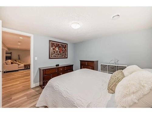 103 Windermere Road Sw, Calgary, AB - Indoor Photo Showing Bedroom