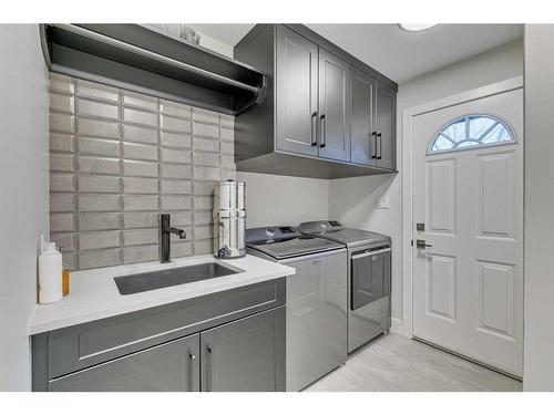 2203 Lancing Avenue Sw, Calgary, AB - Indoor