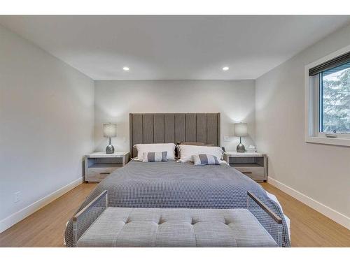 2203 Lancing Avenue Sw, Calgary, AB - Indoor Photo Showing Bedroom