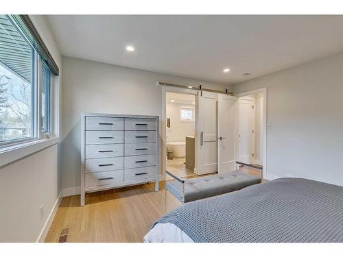 2203 Lancing Avenue Sw, Calgary, AB - Indoor Photo Showing Bedroom