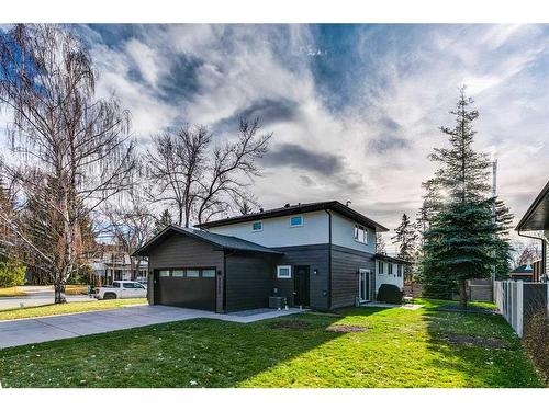 2203 Lancing Avenue Sw, Calgary, AB - Outdoor