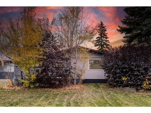 3431 32A Avenue Se, Calgary, AB - Outdoor With View