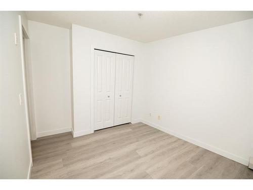 226-2727 28 Avenue Se, Calgary, AB - Indoor Photo Showing Other Room