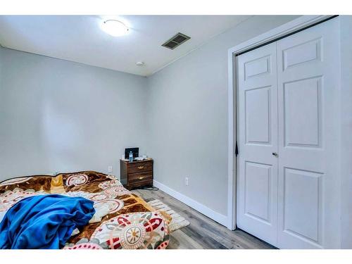 165 Castlebrook Way Ne, Calgary, AB - Indoor Photo Showing Bedroom