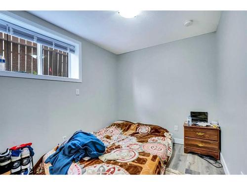 165 Castlebrook Way Ne, Calgary, AB - Indoor Photo Showing Bedroom