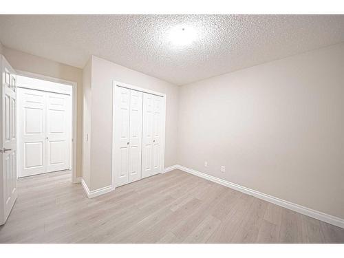 70-2519 38 Street Ne, Calgary, AB - Indoor Photo Showing Other Room