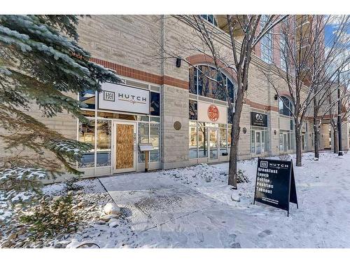 704-110 7 Street Sw, Calgary, AB - Outdoor