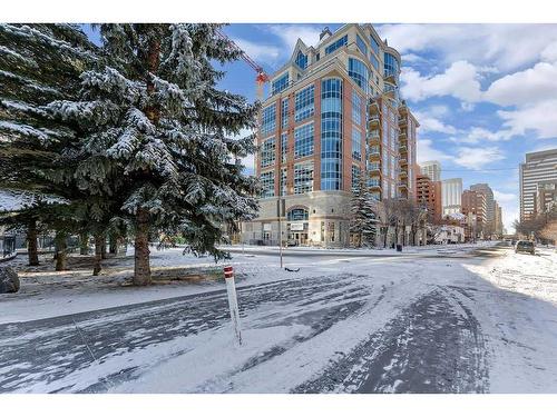 704-110 7 Street Sw, Calgary, AB - Outdoor With Facade