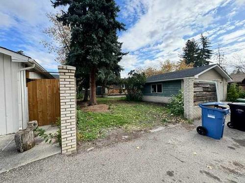 240 Lake Bonavista Drive Se, Calgary, AB - Outdoor