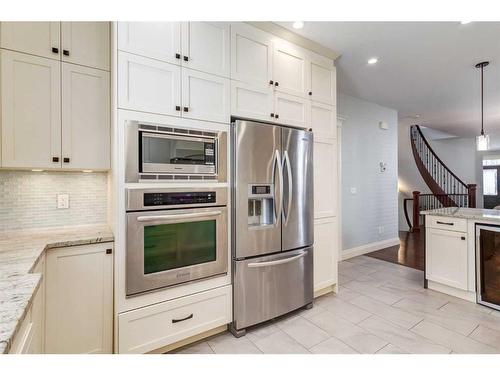 4722 21A Street Sw, Calgary, AB - Indoor Photo Showing Kitchen With Stainless Steel Kitchen