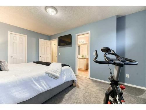 164 Stonemere Place, Chestermere, AB - Indoor Photo Showing Bedroom