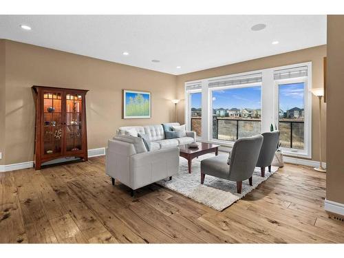 116 Cranarch Heights Se, Calgary, AB - Indoor Photo Showing Living Room