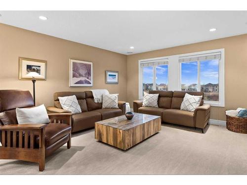 116 Cranarch Heights Se, Calgary, AB - Indoor Photo Showing Living Room