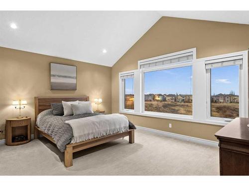 116 Cranarch Heights Se, Calgary, AB - Indoor Photo Showing Bedroom