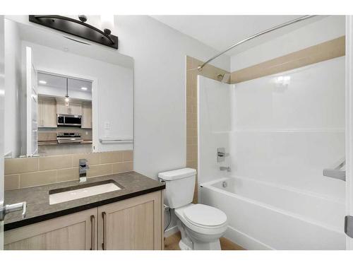 6414-20295 Seton Way Se, Calgary, AB - Indoor Photo Showing Bathroom