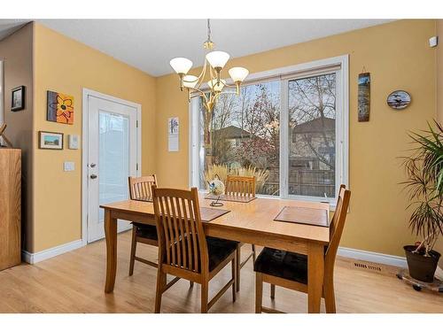 55 Chapman Way Se, Calgary, AB - Indoor Photo Showing Dining Room