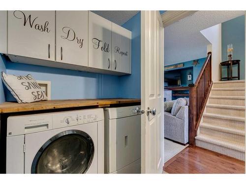 10 Silverado Plains Manor Sw, Calgary, AB - Indoor Photo Showing Laundry Room