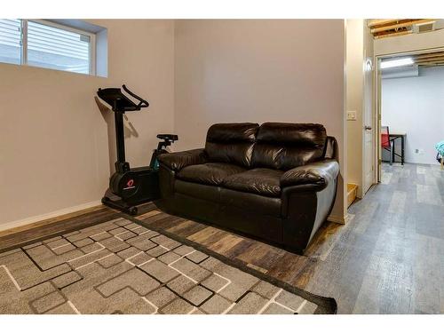 10 Silverado Plains Manor Sw, Calgary, AB - Indoor Photo Showing Gym Room