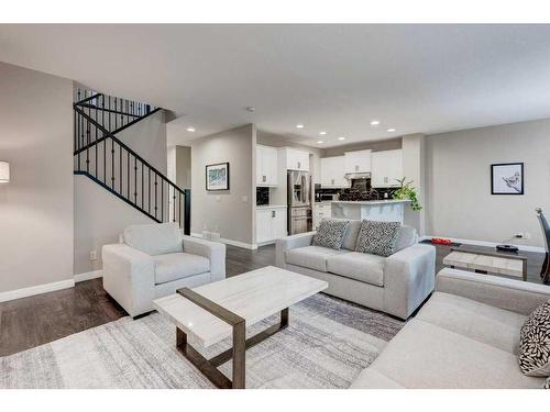 32 Chaparral Valley Terrace Se, Calgary, AB - Indoor Photo Showing Living Room