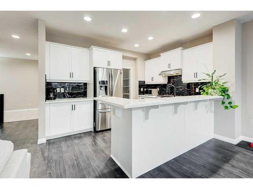 32 Chaparral Valley Terrace Se, Calgary, AB - Indoor Photo Showing Kitchen