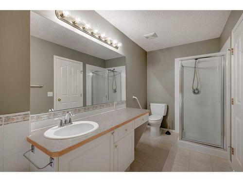 126 Mt Douglas Villas Se, Calgary, AB - Indoor Photo Showing Bathroom