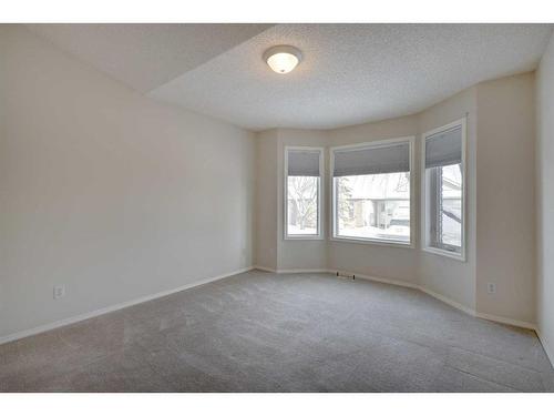 126 Mt Douglas Villas Se, Calgary, AB - Indoor Photo Showing Other Room